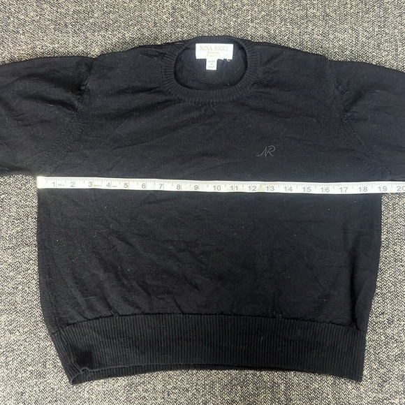 Vintage Nina Ricci 100% Merino Wool Italy Made Black Crew Neck Sweater est sz M - Picture 4 of 7